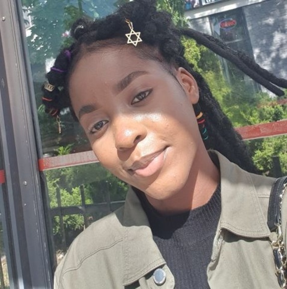 Meet your Posher, Naomie - Picture 1 of 1